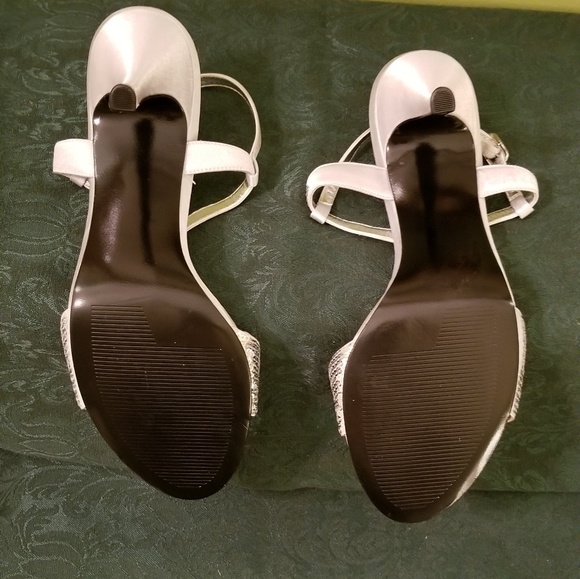 Silver Sequin Heels - Picture 4 of 7